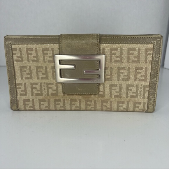 🤎Fendi Beige Zucca Logo Canvas Long Wallet | PRELOVED!!🤎 - Picture 1 of 12